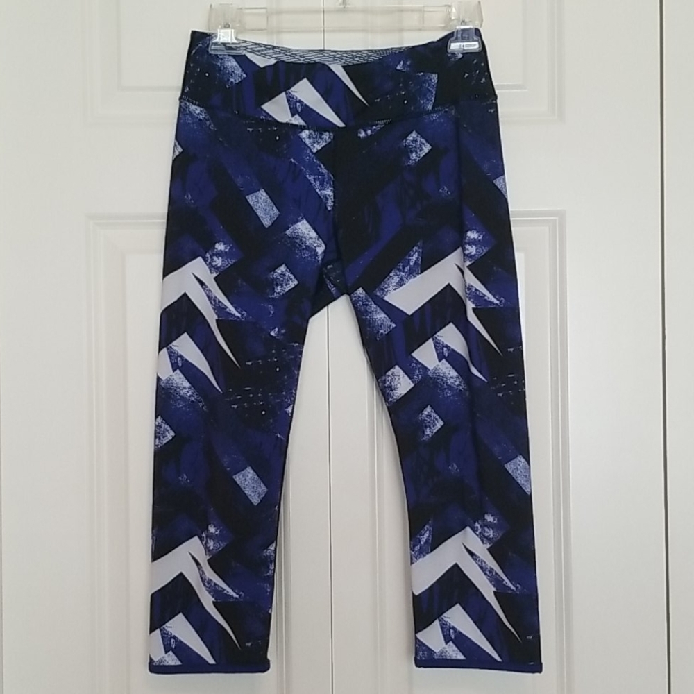 Kyodan blue white print reversible athletic capris SZ PS